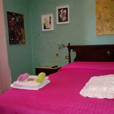 Corrias Bed & Breakfast 4*