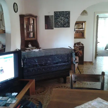 Oda ve Kahvaltı Corrias Siliqua