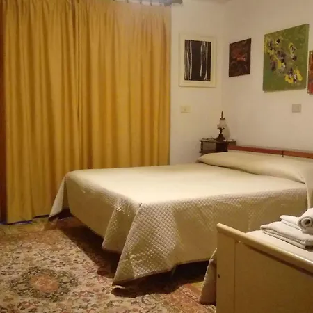Corrias Bed & Breakfast 4*