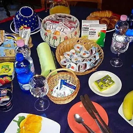 Corrias Bed & Breakfast 4*